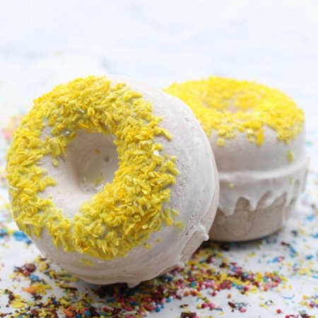 (image for) Cinnamon & Vanilla Bath Donuts