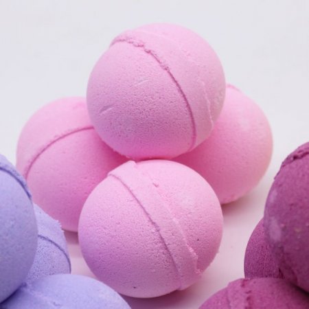 (image for) Essential Oil Bath Bomb - Frankincense & Rose