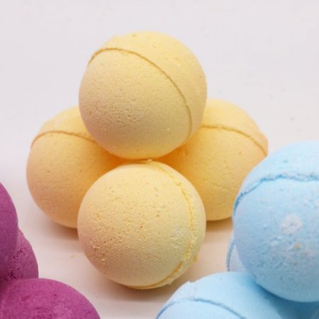 (image for) Essential Oil Bath Bomb - Chamomile & Grapefruit